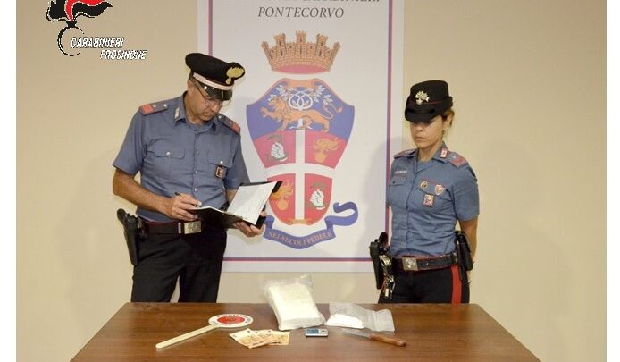 Aquino – Nasconde oltre un chilo di cocaina, arrestato 35enne