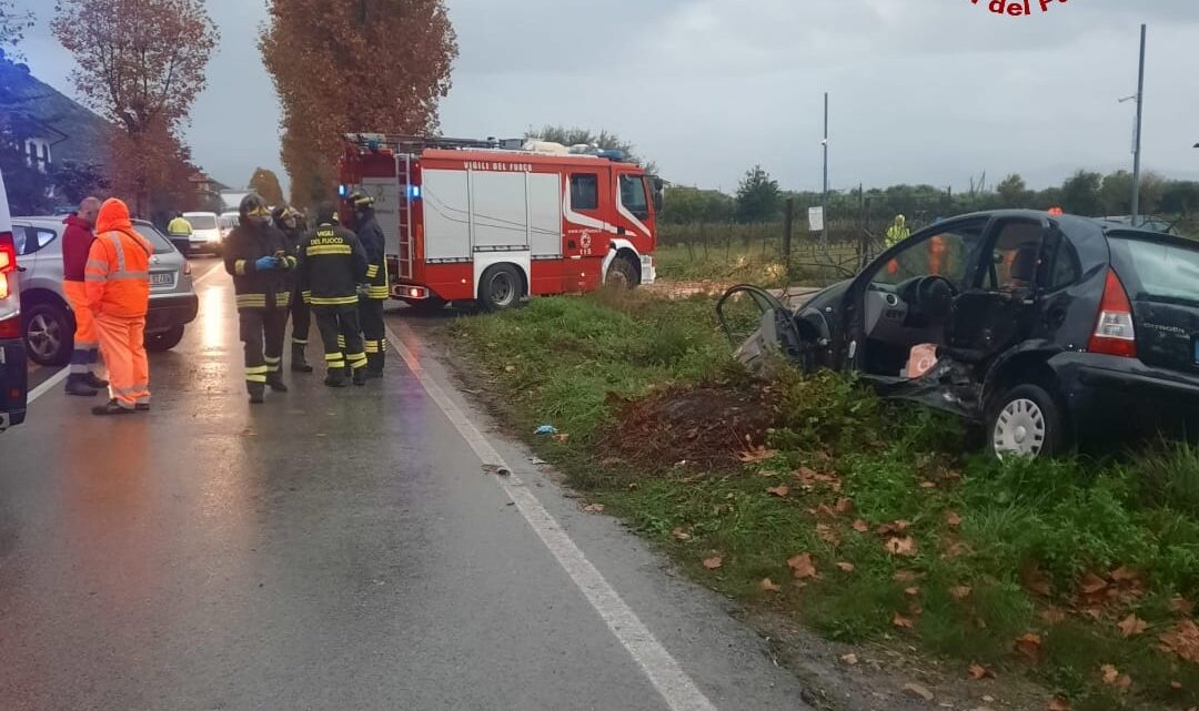 Incidente stradale a Latina, un morto e cinque feriti