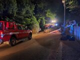 Paura a Sant’Angelo in Theodice, anziana precipita in una scarpata. Salvata dai Vigili del Fuoco