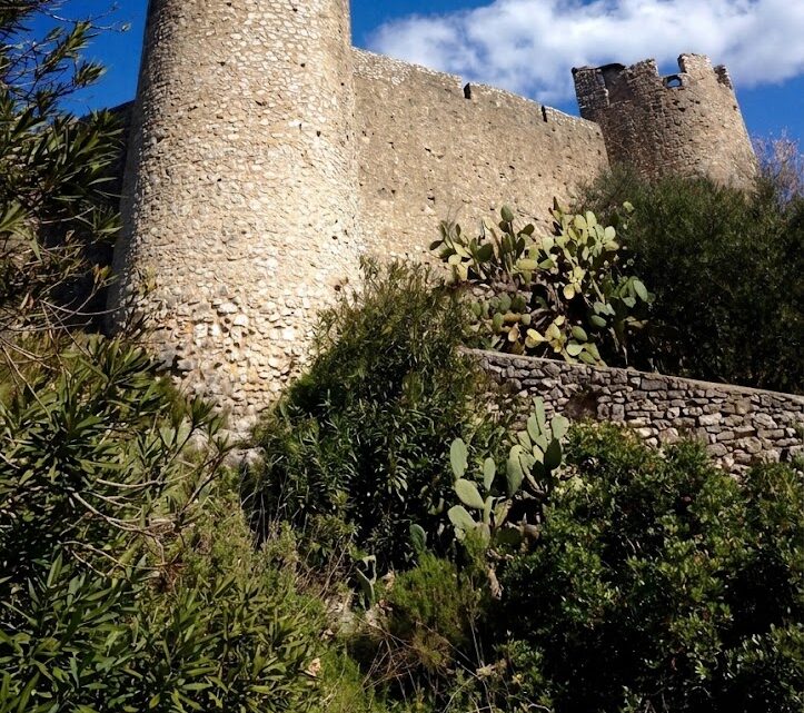 Fantasy Castle torna a Pico: musica, cosplay, cinema e solidarietà