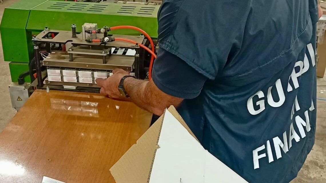 Scoperta a Viterbo fabbrica clandestina di sigarette che riforniva tutto il Lazio